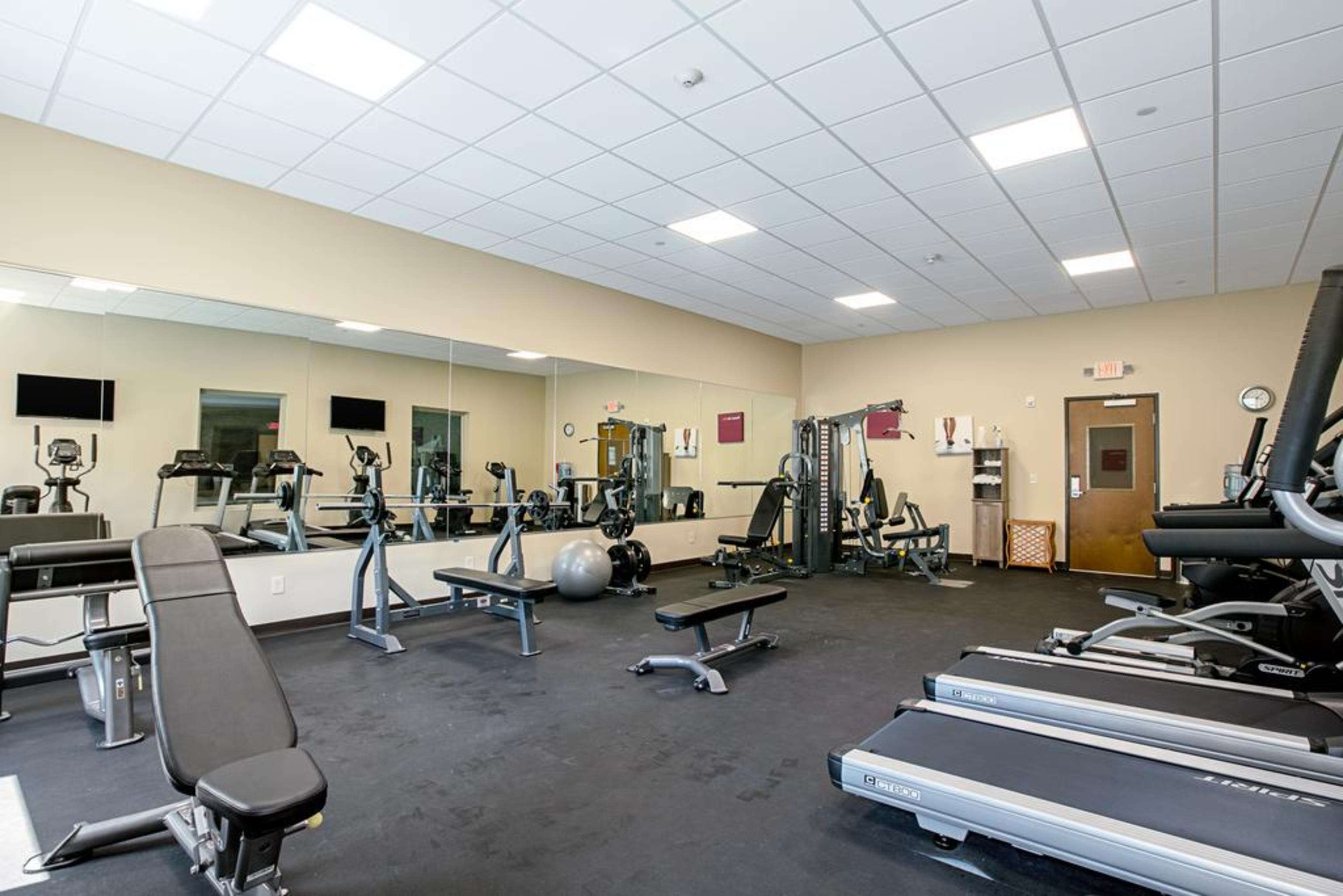 Comfort Suites Fishkill Near Interstate 84 Екстер'єр фото