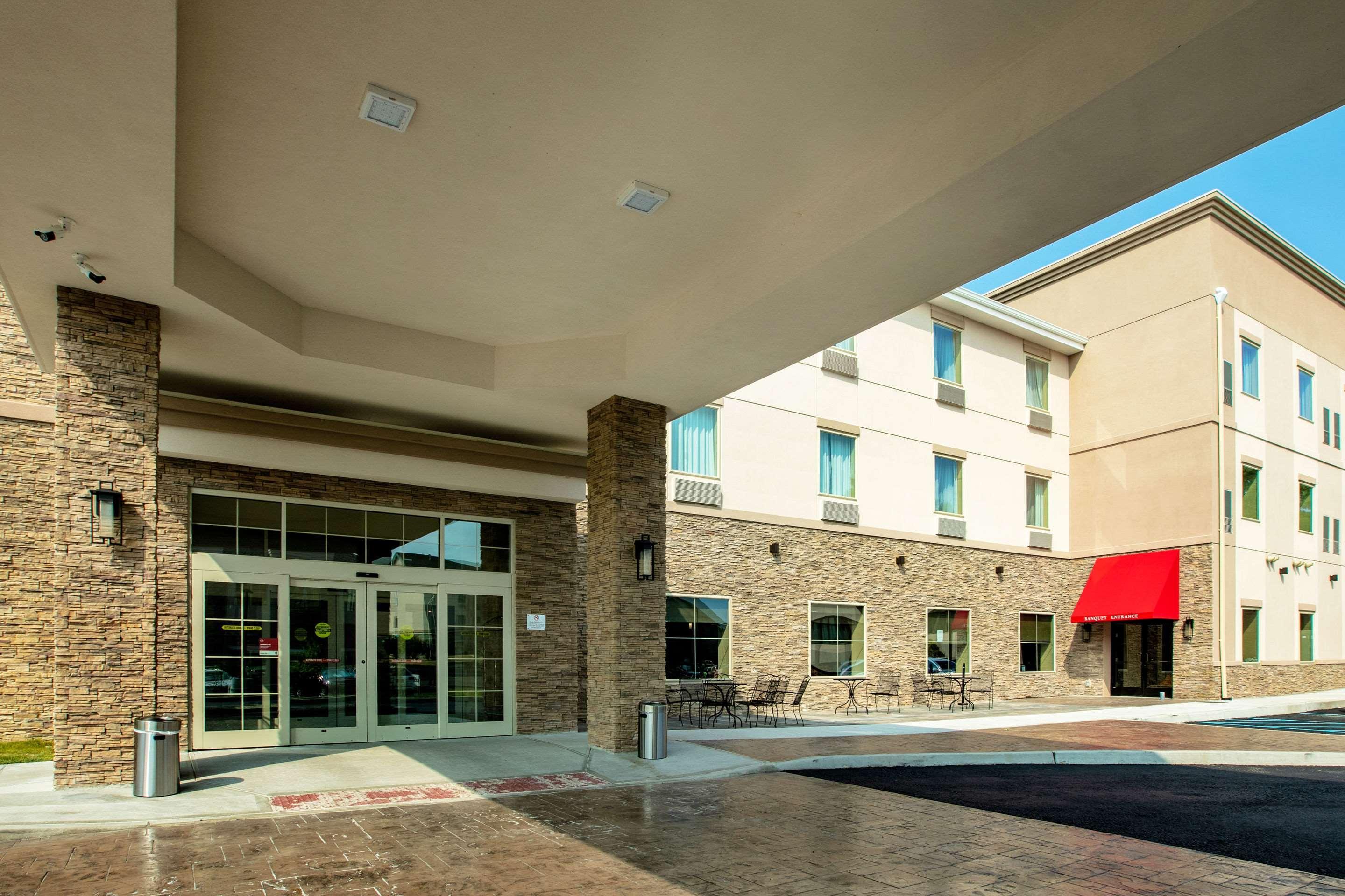 Comfort Suites Fishkill Near Interstate 84 Екстер'єр фото