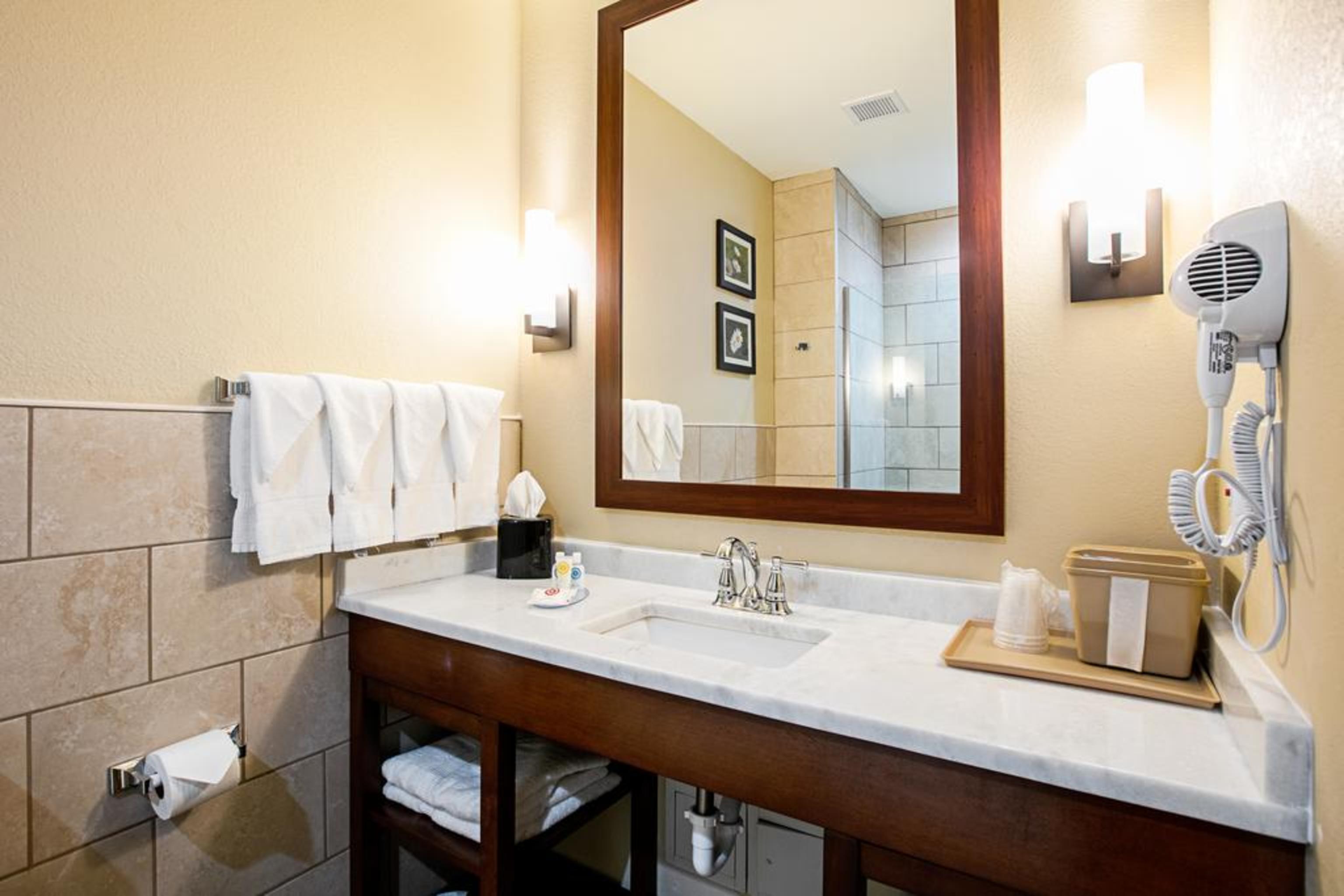 Comfort Suites Fishkill Near Interstate 84 Екстер'єр фото