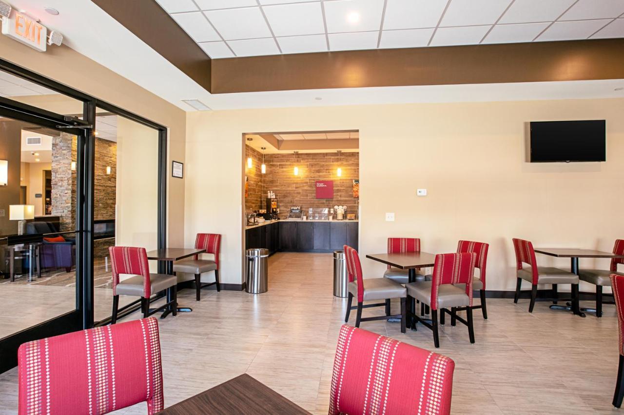 Comfort Suites Fishkill Near Interstate 84 Екстер'єр фото